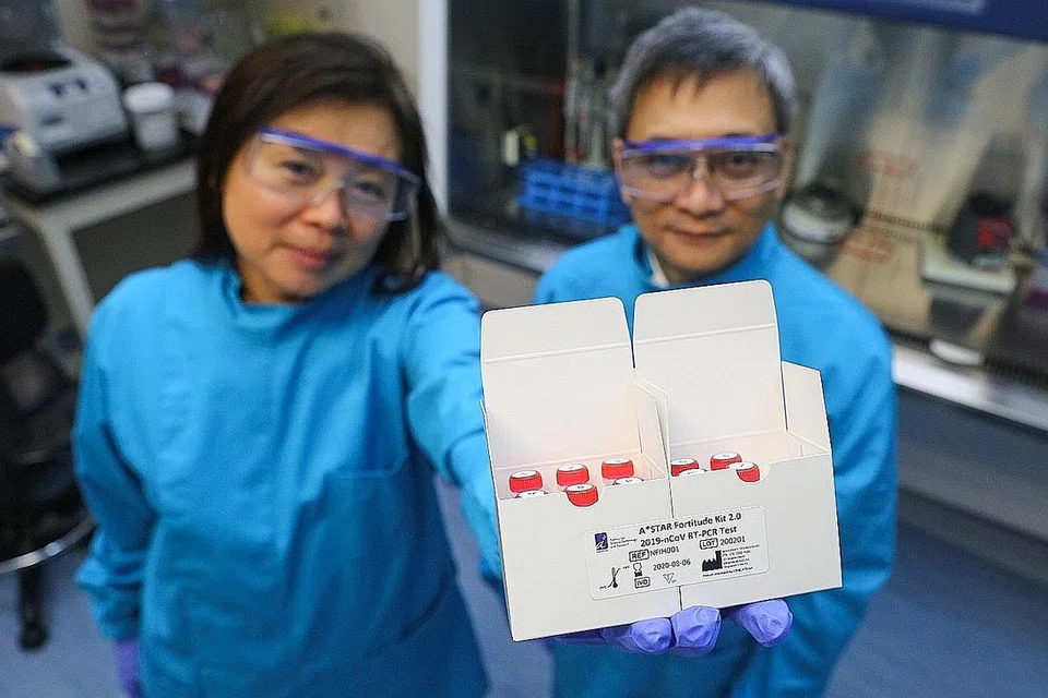 KIT UJIAN: Agensi bagi Sains, Teknologi dan Penyelidikan (A*Star) berjaya menghasilkan kit ujian diagnostik yang dapat mengesan Covid-19. - Foto fail