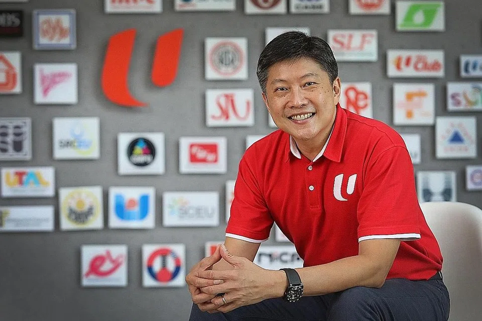 TERIMA SOKONGAN PADU: Encik Ng Chee Meng menerima sokongan padu NTUC supaya kekal sebagai setiausaha agung pertubuhan itu. - Foto fail