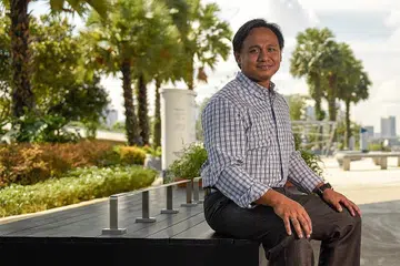TERAJU KEPIMPINAN DI BENDUNGAN MARINA: GM Bendungan Marina, Encik Noorazman Noor'ain (atas) and Timbalan GM, Encik Khairil Anwar Makktom meneraju kemudahan itu sejak Januari tahun ini. - Foto BH oleh SYAZA NISRINA