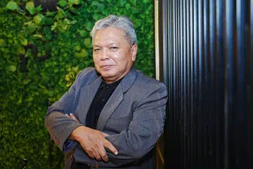 Eddy Ali masih kelihatan cergas dan bertenaga walaupun umurnya sudah menjangkau 70 tahun.