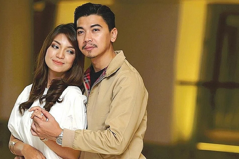 DIUJI WATAK BERAT: Meskipun dapat meluangkan masa bersama dalam drama 'Jadikan Aku Yang Kedua', Amar Baharin dan Amyra Rosli 'tersepit' dengan pergolakan emosi watak suami yang berat menerima kehadiran gadis yang menggantikan tempat arwah isterinya. - Foto MALAYSIAN ACCESS