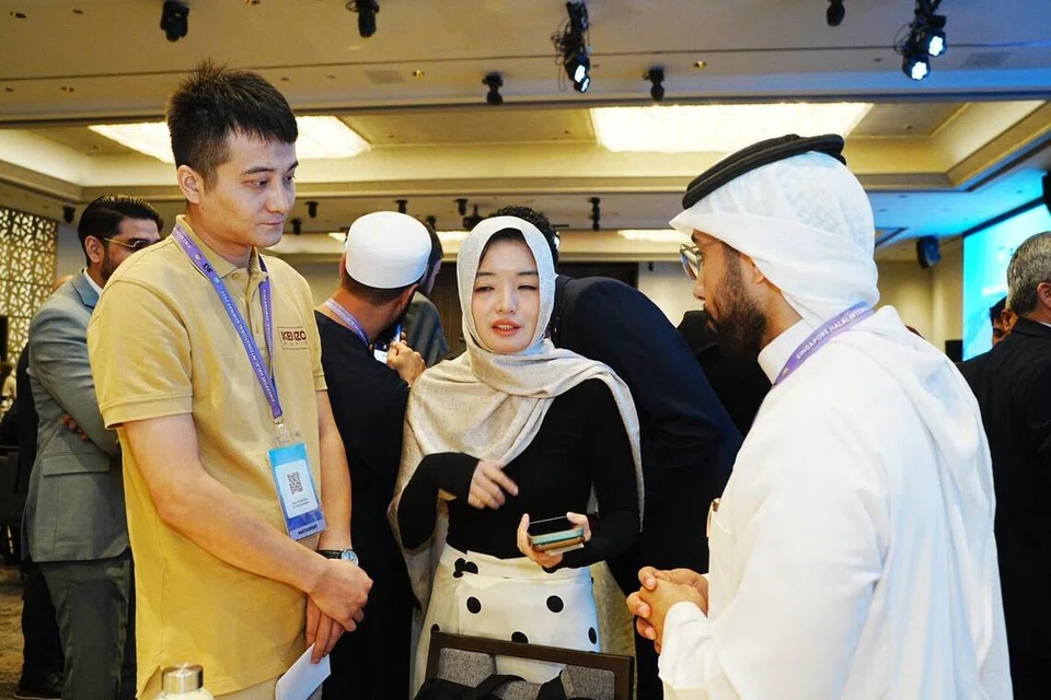 Permohonan pengiktirafan FHCB boleh dilakukan melalui satu wadah digital bersepadu, yang akan memudahkan proses pengiktirafan, sekali gus meningkatkan kecekapan dan ketelusan bagi semua pihak dalam ekosistem halal Singapura.