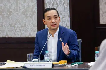 Menteri Besar Johor, Datuk Onn Hafiz Ghazi, berkata beberapa sektor pekerjaan sedang dikaji untuk kadar gaji yang lebih tinggi dan munasabah.