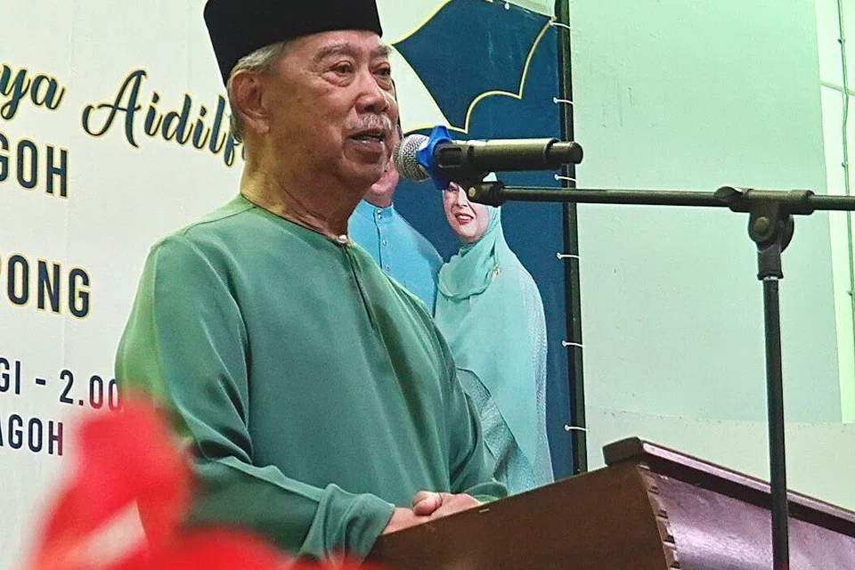 Muhyiddin Yassin, anwar, bebal, isu harga minyak 
