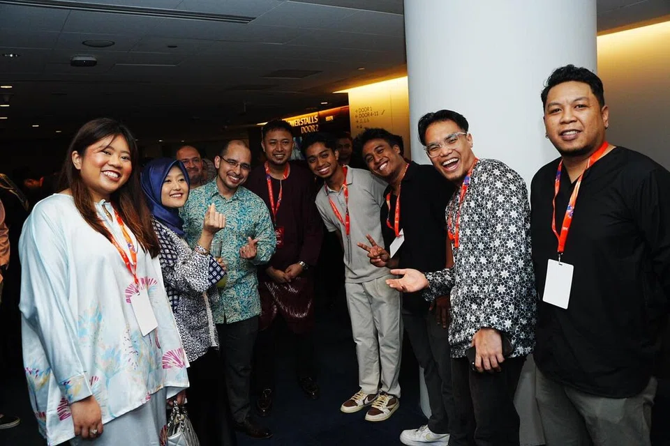 Rahayu Mahzam, Dr Syed Harun Alhabsyi