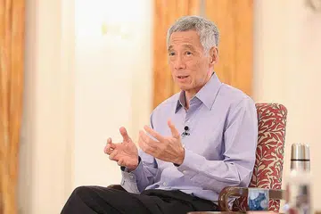 KUKUH: Singapura sedang menghadapi satu krisis amat besar yang memerlukan pucuk pimpinan dan mandat yang paling kukuh untuk mengatasi krisis ini, kata Perdana Menteri Lee Hsien Loong. - Foto MCI