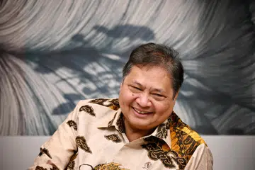 Menteri Penyelaras Ekonomi, Encik Airlangga Hartarto menyuarakan pandangannya mengenai kepimpinan yang akan diterajui oleh Encik Prabowo Subianto bakal meneruskan kesinambungan dasar apabila Presiden Joko Widodo bakal berundur pada Oktober ini.