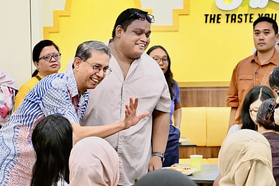 Rahayu Mahzam, Syed Harun