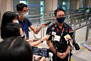 BERJALAN LANCAR: Superintenden Tong berkata operasi di Pusat Pemeriksaan Woodlands berjalan lancar pada hari pertama VTL (Darat) antara Singapura dengan Malaysia bermula semalam. - Foto BH oleh LIM YAO HUI