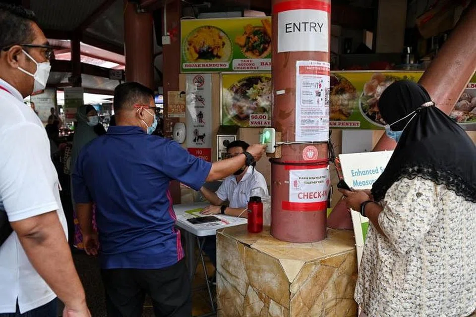 Tiga pilihan laksana langkah pengurusan keselamatan Berdasarkan Status Vaksinasi (VDS) adalah VDS berdasarkan kawasan, VDS berdasarkan masa dan VDS berdasarkan masa serta kawasan. 