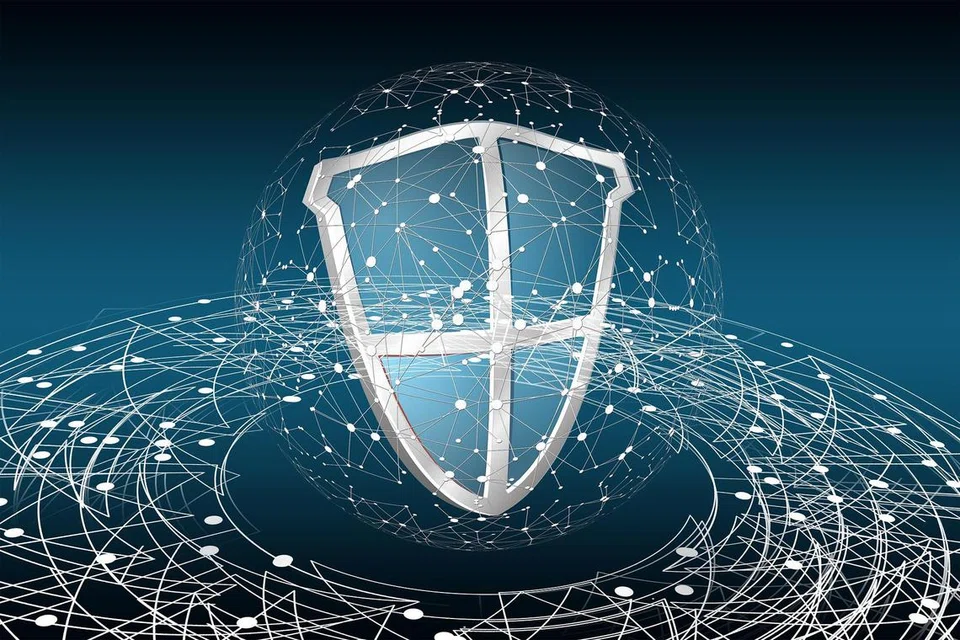 Menteri Penerangan dan Pembangunan Digital, Cik Josephine Teo, berkata vendor dan subkontraktor mungkin perlu memperoleh tanda Cyber Essentials atau Cyber Trust dari CSA sebelum diberi lesen atau dibenarkan membida kontrak pemerintah.