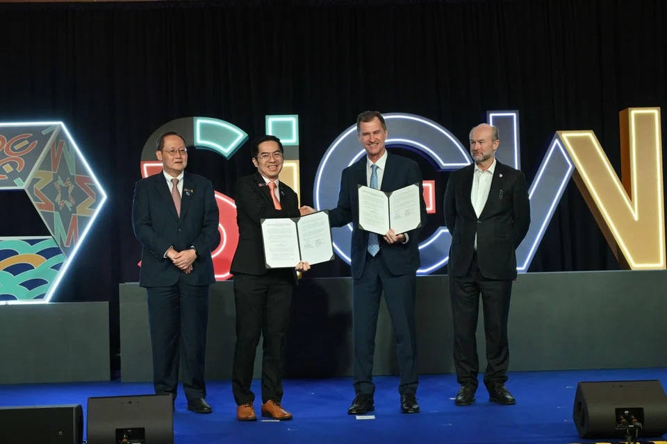 MOU, s’pura, australia, tenaga