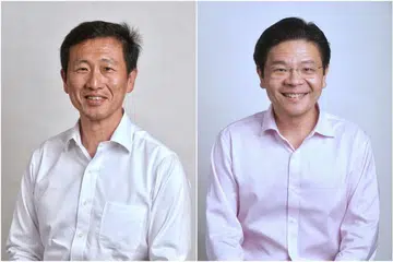 PENGERUSI BERSAMA PASUKAN BERTINDAK COVID-19: Encik Ong Ye Kung (kiri) akan mengambil-alih tugas Encik Gan Kim Yong sebagai pengerusi bersama pasukan bertindak berbilang kementerian yang menangani Covid-19. Beliau akan memegang jawatan ini bersama Encik Lawrence Wong. - Foto BH oleh KUA CHEE SIONG 