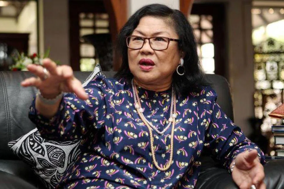 Mantan Menteri Tan Sri Rafidah Aziz yang telah bersara tetapih masih sering mendapat undangan untuk berkongsi pandangan dan pengalaman hidup di pelbagai wadah semasa.