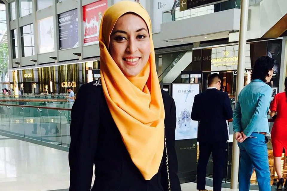 CIK NUR KAMILAH: Terus bekerjaya meskipun bergelar ibu tunggal, dengan melakukan pekerjaan yang memiliki waktu fleksibel. - Foto ihsan NUR KAMILAH MOHD SHARIP