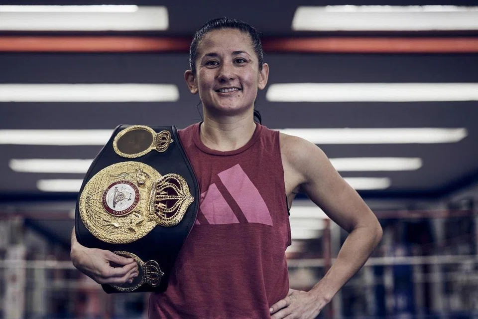 PERJALANAN PANJANG: Walaupun sebelum ini pernah melalui kegagalan, petinju dari Britain, Nina Hughes berjaya bangkit untuk merangkul kejuaraan dunia kelas Bantamweight wanita.