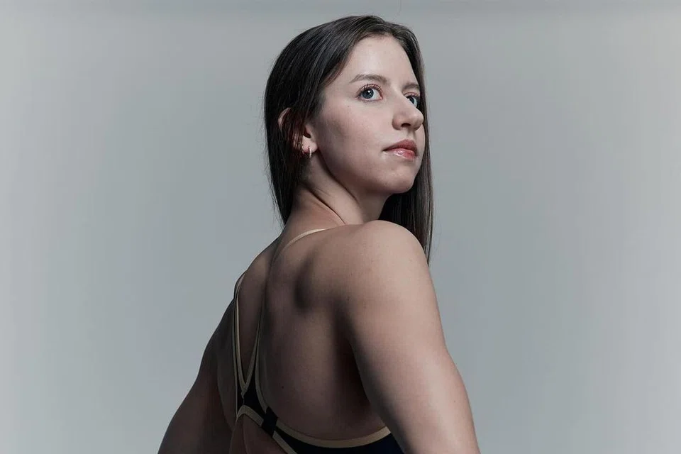 Perenang sensasi Amerika, Kate Douglass. 