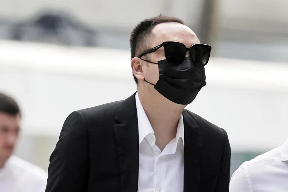 Wilson Ang, 38 tahun, yang mahukan pil ubat penahan sakit untuk masalah  cakera tergelincirnya, dijatuhkan hukuman penjara lapan minggu pada 2 Februari selepas dia mengaku salah atas pertuduhan rasuah.I