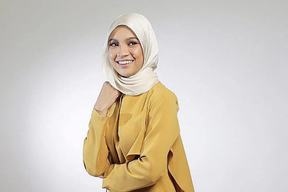 DI LUAR KAWALAN: Selebriti seperti Nabila Razali (atas), Naim Daniel dan Siti Nordiana terpaksa menanggung persembahan yang dibatalkan atau ditunda pada tarikh yang belum pasti menyusuli penularan Covid-19. - Foto-foto STAR2.COM & fail