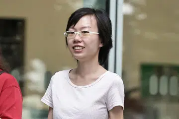 Aktivis politik, Cik Han Hui Hui, telah diarahkan untuk menyiarkan notis pembetulan berhubung komen yang dibuatnya dalam beberapa video yang dimuat naik di Facebook dan YouTube mengenai layanan yang diterimanya berkaitan kebajikan tiga anaknya, kata Kementerian Pembangunan Sosial dan Keluarga (MSF) dan polis dalam kenyataan bersama pada 17 Mac.