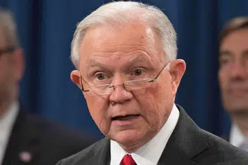 ENCIK JEFF SESSIONS: Menerima permintaan Presiden Donald Trump supaya meletakkan jawatan. - Foto AFP