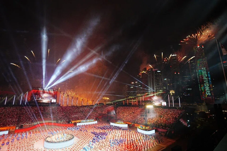 sg60, ndp 2025, bunga api