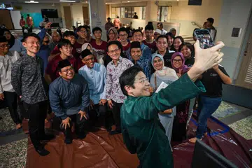 Perdana Menteri Encik Lawrence Wong, memberi jaminan beliau akan bekerjasama dengan para pemimpin masyarakat untuk merealisasikan visi Masyarakat Gemilang. 