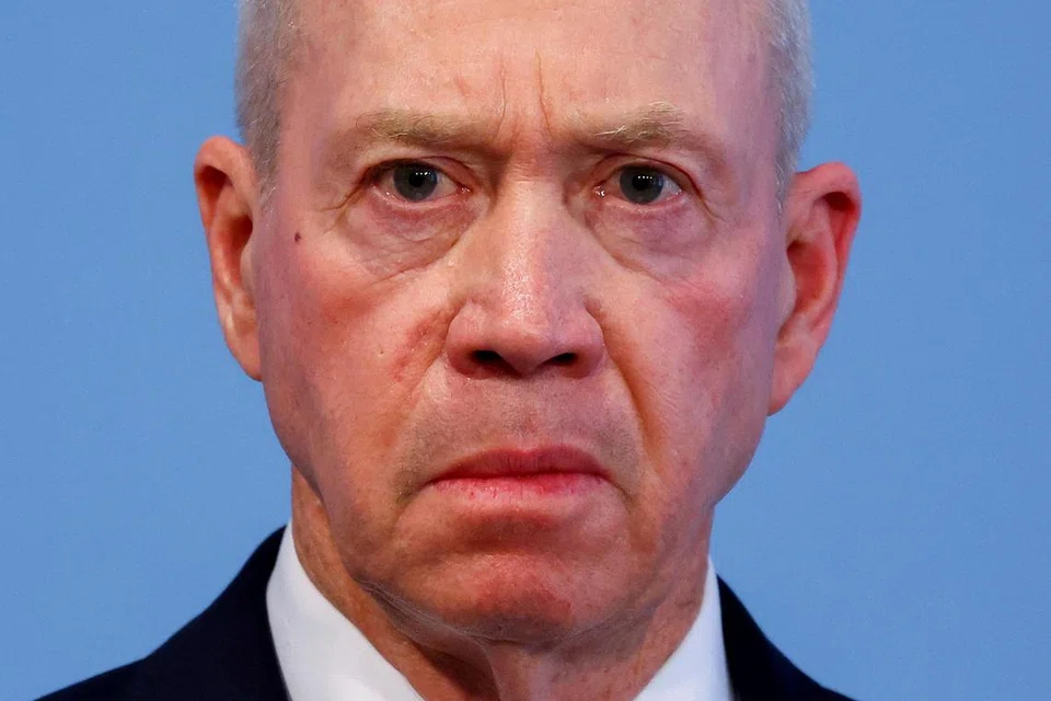 Menteri Pertahanan Israel, Encik Yoav Gallant, telah menandatangani surat memberi jaminan bahawa Israel akan menggunakan senjata Amerika mengikut undang-undang antarabangsa.