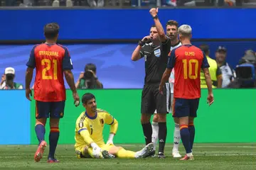 taktik lengah masa, bola sepak England, peraturan baharu bola sepak