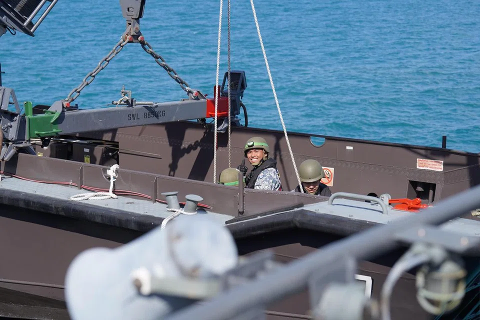 3SG (NS) Muhammad Nazrul Mohd Yazid ketika berada di dalam Bot Peralatan dan Individu Laju (FCEP) di Latihan Trident 2024.