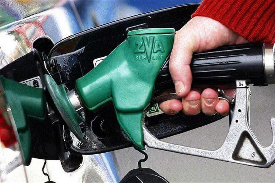 SERING TIRIS: Penyelewengan dan ketirisan diesel bersubsidi menyebabkan kerugian kepada kerajaan Malaysia.