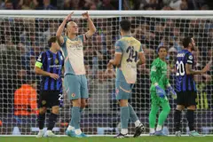 Penyerang Manchester City, Erling Haaland (dua dari kiri), kelihatan kecewa selepas gagal menjaringkan gol ketika menentang Inter Milan.
