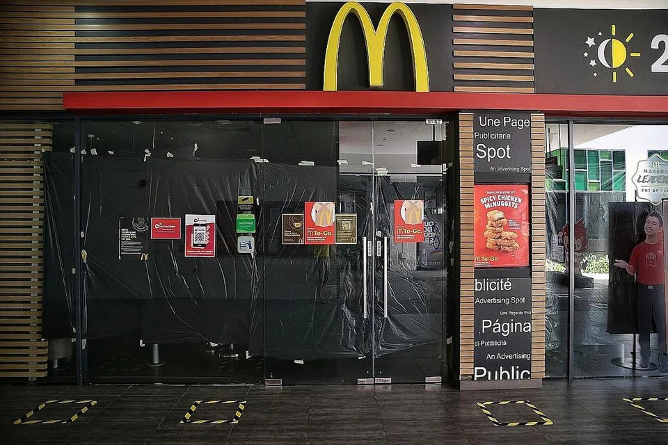 OPERASI DIGANTUNG: McDonald's menggantung semua operasi sehingga 4 Mei atas arahan MOH. - Foto BH oleh KEVIN LIM