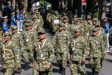 Pemimpin wilayah berkumpul semasa diadakan rahat perkhemahan selama seminggu di akademi ketenteraan di Magelang, Jawa Tengah, pada 27 Februari 2025. 