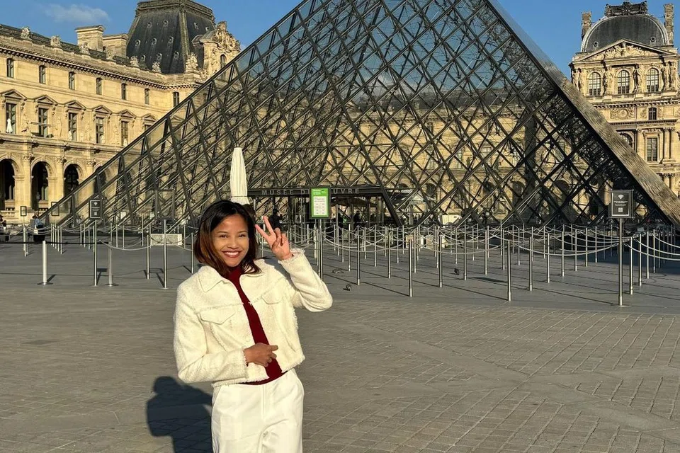 Cik Syuhaidah Shifa berkunjung ke muzium Louvre di Perancis pada 2024.