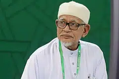 Presiden Parti Islam Se-Malaysia (PAS), Tan Sri Abdul Hadi Awang, dilapor mengalami masalah kesihatan dan sedang menerima rawatan di Institut Jantung Negara (IJN), Kuala Lumpur.