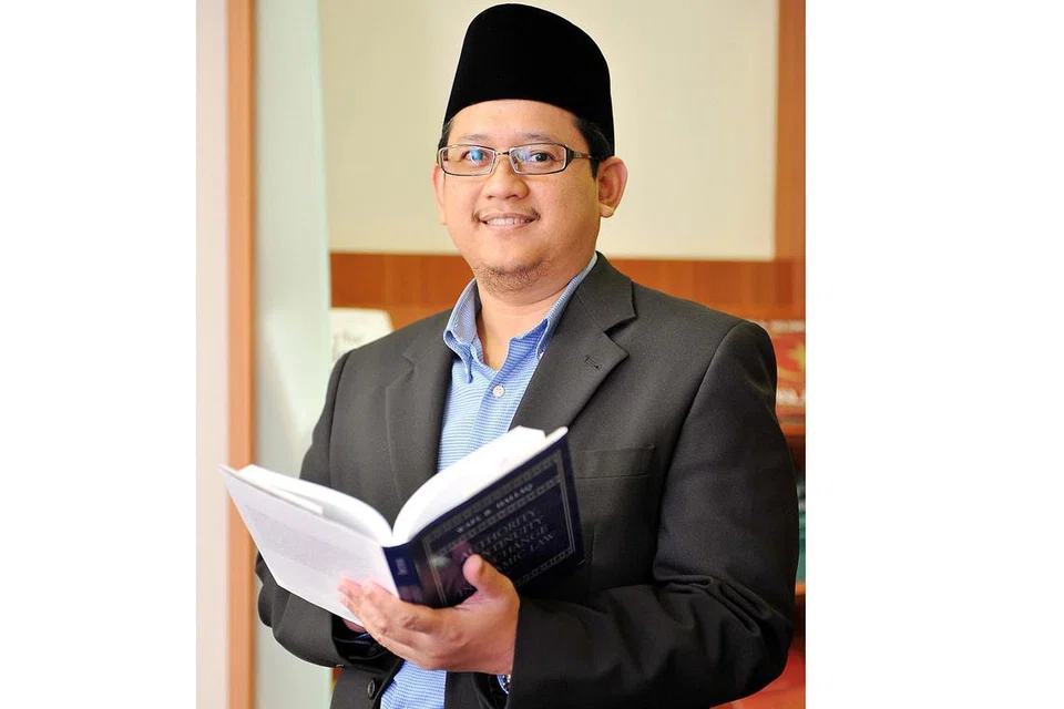 Mufti Ustaz Dr Mohamed Fatris Bakaram.