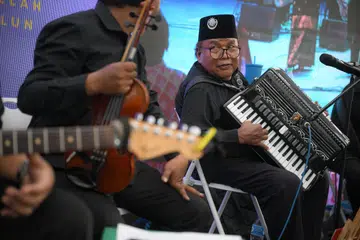 Singapura, orang pulau, Joget Dangkung, Hari Orang Pulau