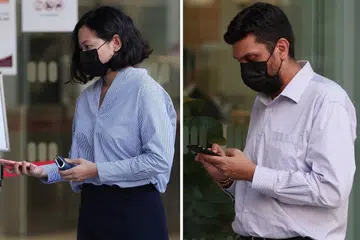 DIDAKWA: Rikram Jit Singh Randhir Singh dan isterinya Asya Kirin Kames dituduh berpakat menipu Persatuan Bola Sepak Singapura (FAS). - Foto-foto BH oleh TIMOTHY DAVID