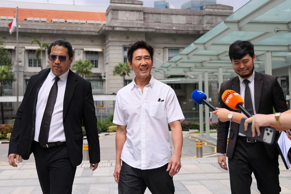 Bekas pelakon, Edmund Chen, dijatuhi penjara lima hari, kemalangan jalan raya, penunggang motosikal, AYE, CTE