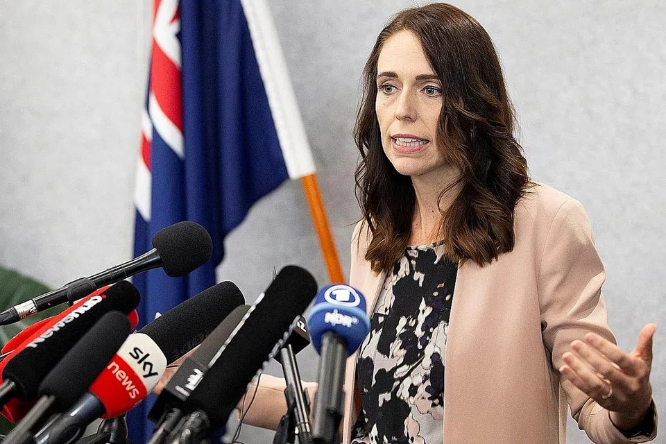 UMUM PERUBAHAN: Perdana Menteri New Zealand, Cik Jacinda Ardern. - Foto REUTERS