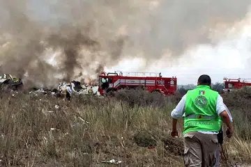 NAHAS PESAWAT: Gambar di tempat kejadian yang dimuat naik ke media sosial.