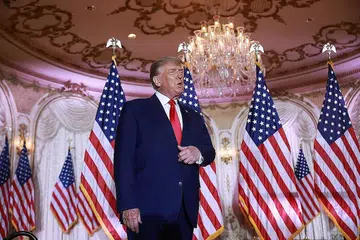 ISYTIHAR PENCALONAN: Mantan presiden Amerika Syarikat ke-45, Encik Donald Trump, mengumumkan dirinya akan bertanding untuk jawatan Presiden AS bagi pilihan raya 2024. - Foto AFP