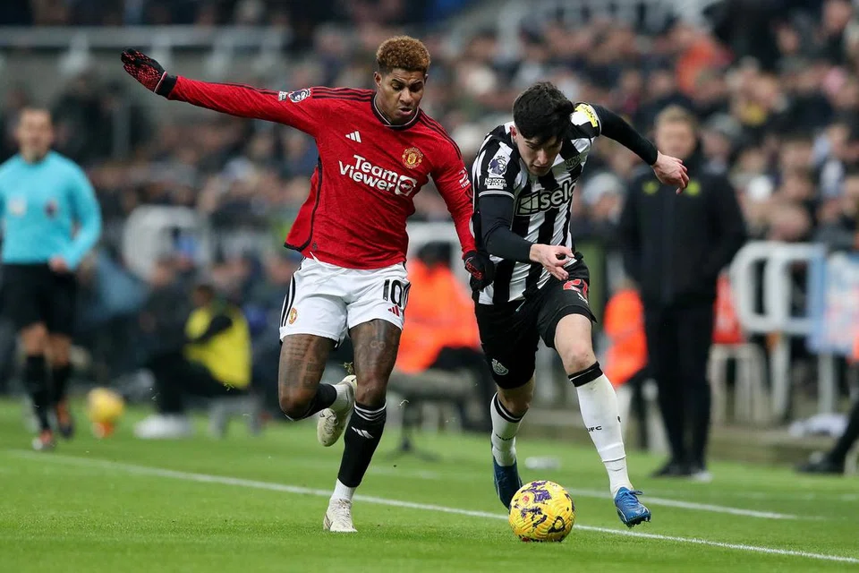 PERLU BANGKIT: Marcus Rashford (kiri) perlu bangkit dan memenuhi jangkaan. Biasanya, beliau akan bangkit semasa bertarung dengan Liverpool. Ini amat dialu-alukan memandangkan United akan menghadapi cabaran hebat, mereka menentang Liverpool selepas bertemu Bayern Munich. 