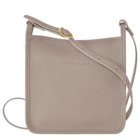 VERSATIL: Le Foulonné Small Crossbody Bag ($536 di Nordstrom) 