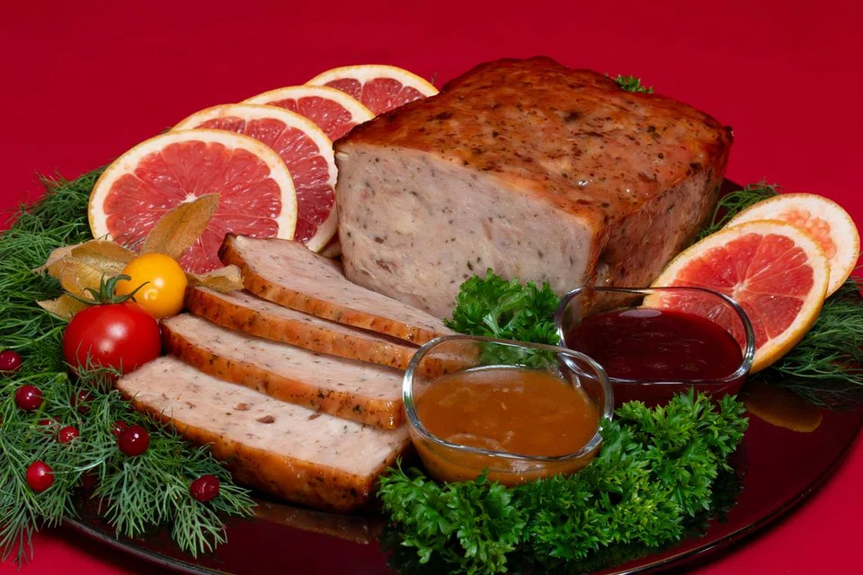 ‘Christmas Meat Loaf’ ($55) dari Swensen’s.