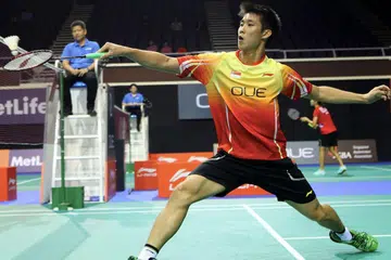 PENGALAMAN BAIK: Bagi pemain Singapura seperti Loh Kean Yew (atas), kejohanan ini medan baik bagi terus menimba pengalaman. - Foto SBA