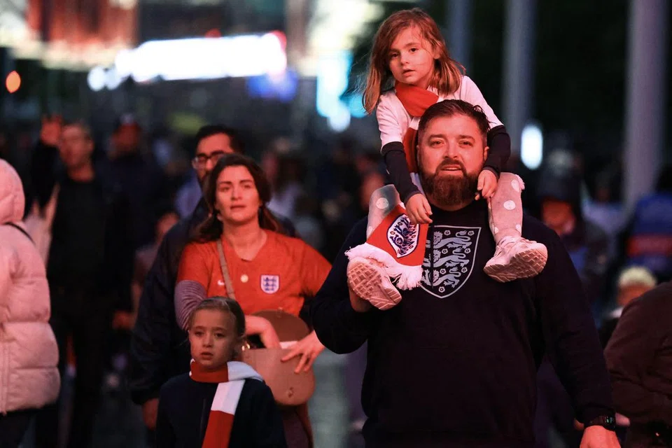 JANGKAAN TINGGI: Kemajuan England sejak beberapa pertandingan lalu telah meningkatkan jangkaan para penyokong negara itu.
