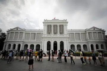 RAI BERSAMA: Orang ramai boleh menjangkakan persembahan, reruai aktiviti dan lawatan ke Istana.