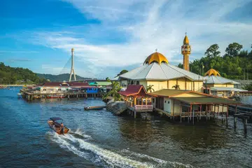 Kampong Ayer di Bandar Seri Begawan, Brunei.